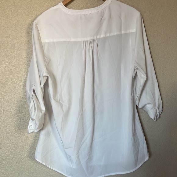 Antilia Femme white top button up  sz L - Picture 4 of 4